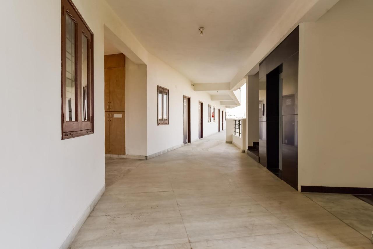 Oyo Hotel Grand Sita Blue Udaipur Exterior foto